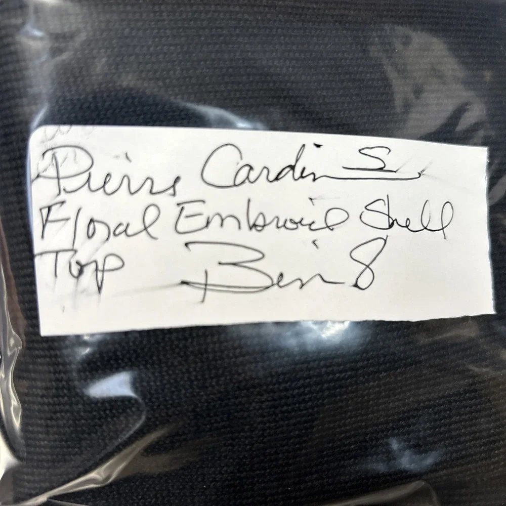 Pierre Cardin Shell Top Women's Small Black Wool Blend Floral Embroidered Preppy